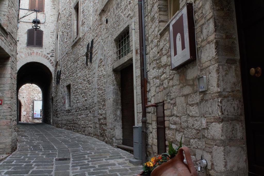 Hotel Il Vicoletto อัสซิซี ภายนอก รูปภาพ